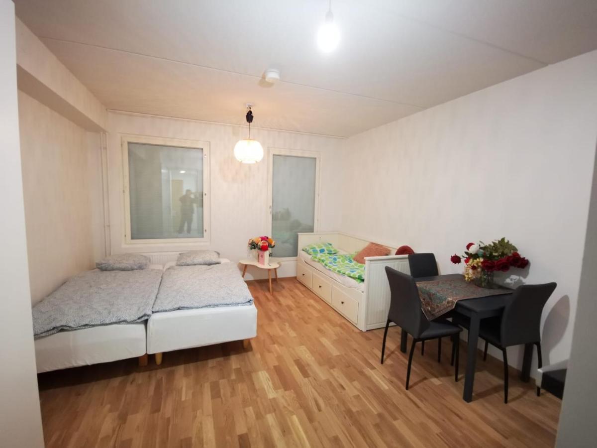 Apartament Ruby Studio 5Min To Vantaa Airport And 20Min To Helsinki Center Zewnętrze zdjęcie