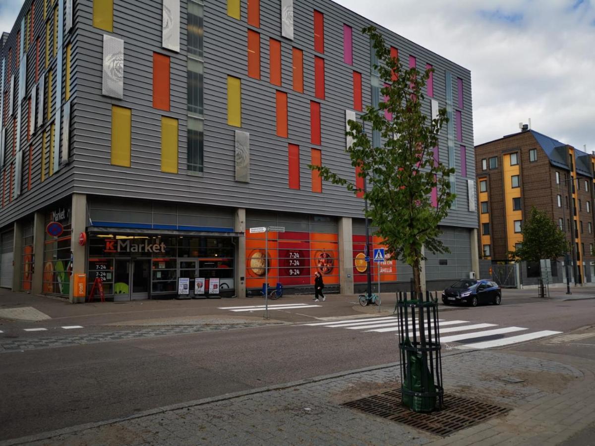 Apartament Ruby Studio 5Min To Vantaa Airport And 20Min To Helsinki Center Zewnętrze zdjęcie