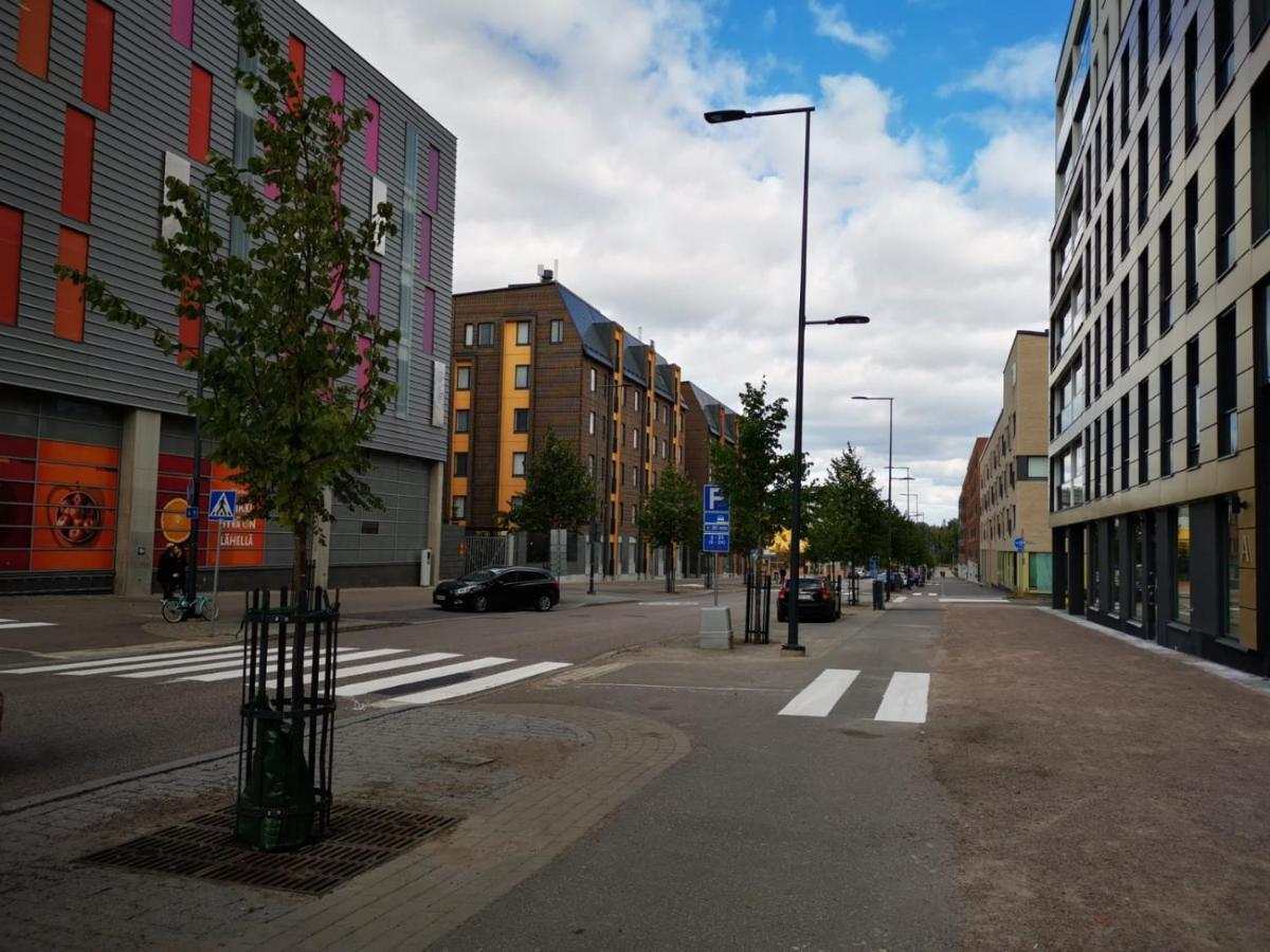 Apartament Ruby Studio 5Min To Vantaa Airport And 20Min To Helsinki Center Zewnętrze zdjęcie